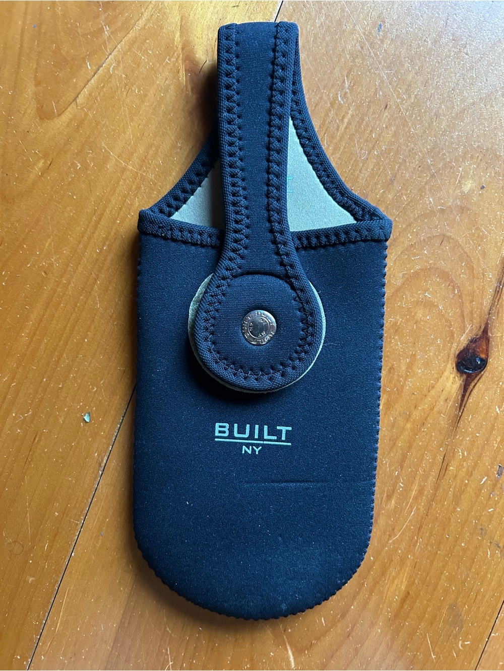 Built NY Black Neoprene Growler Carrier with Strap
